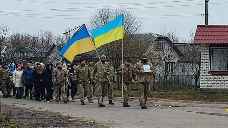 У двох громадах на Чернігівщині попрощалися із захисниками Павлом Алєксєєвим та Русланом Єфіменком