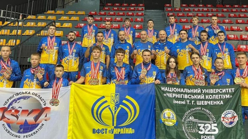 Двоє кікбоксерів із Чернігівщини вибороли нагороди на чемпіонаті світу у Відні