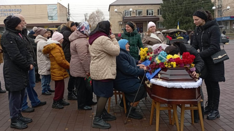 На Чернігівщині попрощалися із солдатом Богданом Новіком, який загинув на Донеччині