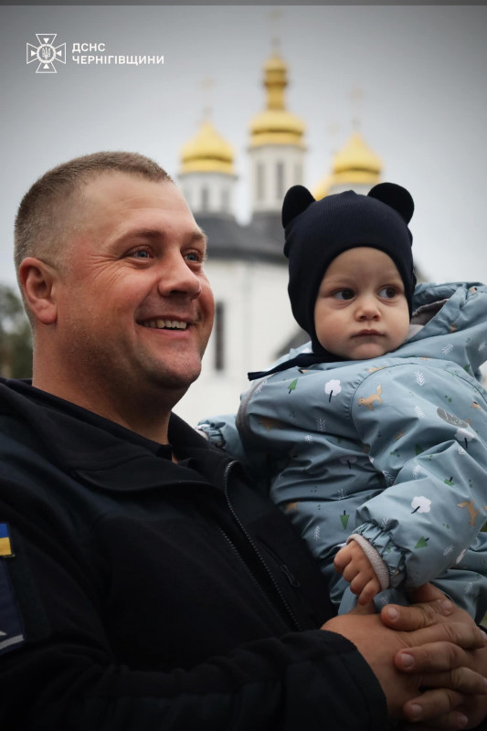 Яскраву гендер-паті влаштували у родині чернігівського рятувальника (Фото)