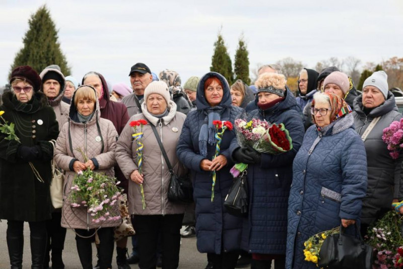 На кладовищі «Яцево» у Чернігові відкрили відновлену капличку на честь полеглих воїнів (Фото)