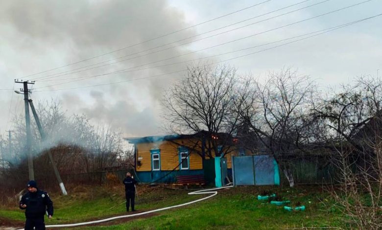 На прикордонні Чернігівщини росіяни поцілили дроном у приватний будинок