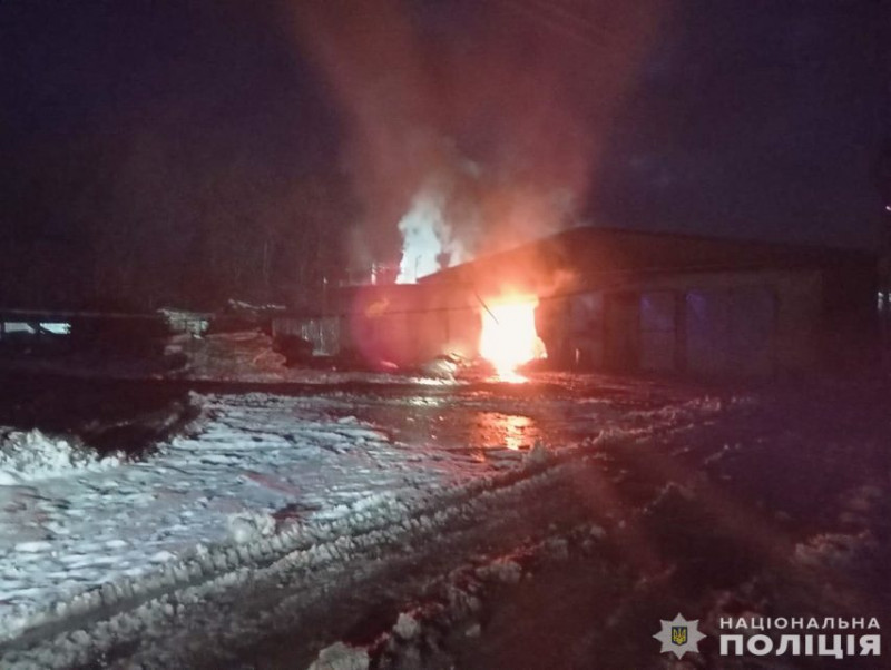 Поліція документує наслідки ворожих авіаударів на Чернігівщині (Фото)