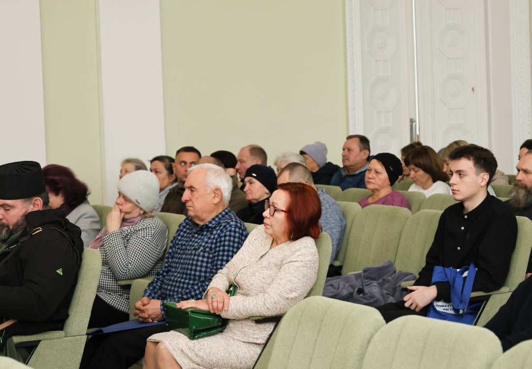 Сесія не змогла передати військовим обладнання через через відсутність кворуму