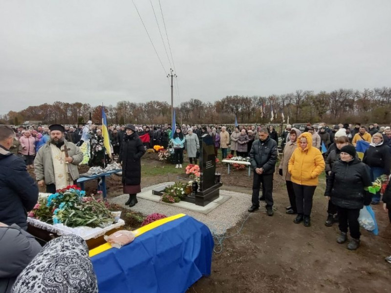 У громаді на Чернігівщині попрощалися із сержантом, який загинув на Донеччині