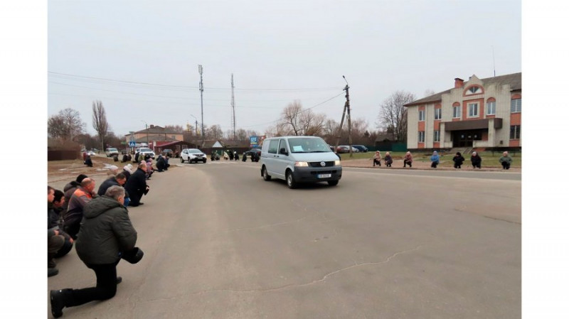 У Ріпкинській громаді на Чернігівщині попрощалися із захисником Євгенієм Сухоруковим