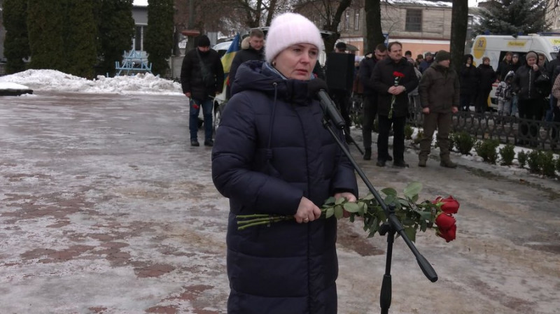 У Новгороді-Сіверському попрощалися з майором поліції Сергієм Хавлуком, який помер від поранень