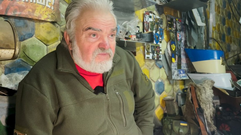 "Щоб було відчуття, що про них пам’ятають": житель Прилук виготовляє металеві шеврони та нагрудні знаки для військових