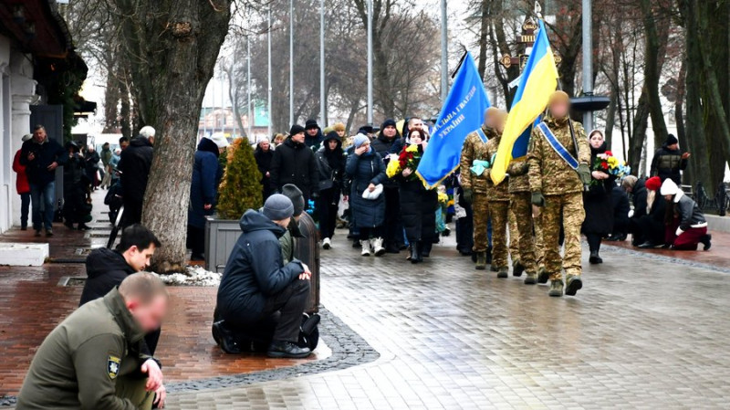 У Ніжині попрощалися із загиблим бійцем Михайлом Максименком