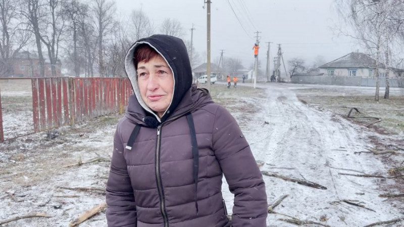 "Деренчав наче мопед і за пару хвилин — вибух!": подробиці падіння "шахеда" у селі на Чернігівщині