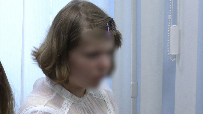 "Дитина спала на дошках і драному матраці": що розповіла опікунка доньки найстаршої породіллі України Підвербної