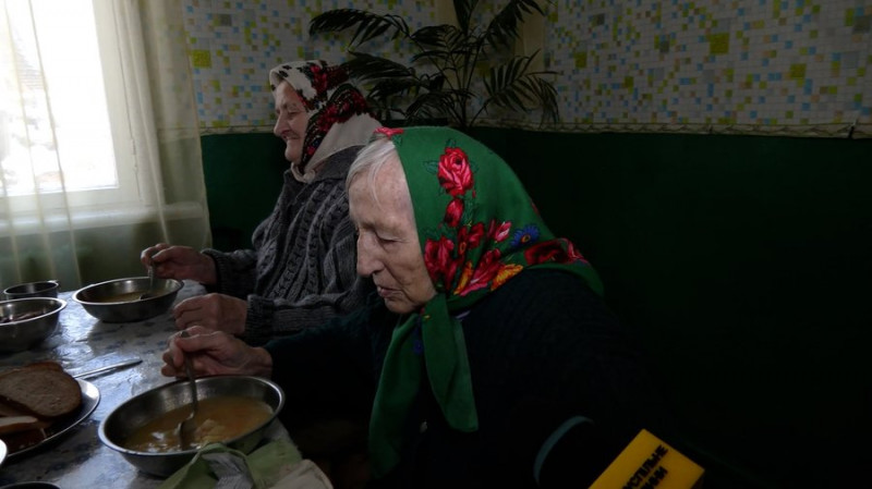 Нове обладнання, вікна та двері: у Новгород-Сіверському терцентрі соцобслуговування відремонтували харчоблок