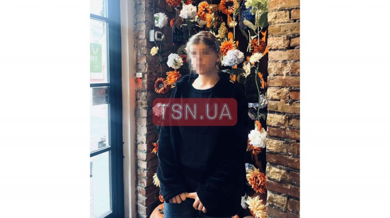 "Дитина спала на дошках і драному матраці": що розповіла опікунка доньки найстаршої породіллі України Підвербної