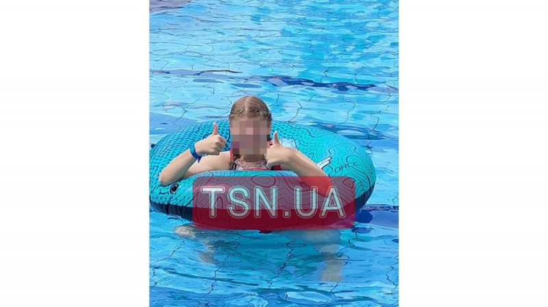 "Дитина спала на дошках і драному матраці": що розповіла опікунка доньки найстаршої породіллі України Підвербної