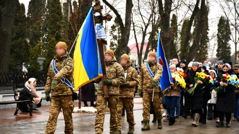 У Ніжині попрощалися із загиблим бійцем Михайлом Максименком