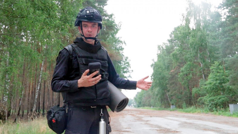 "Щоб було відчуття, що про них пам’ятають": житель Прилук виготовляє металеві шеврони та нагрудні знаки для військових