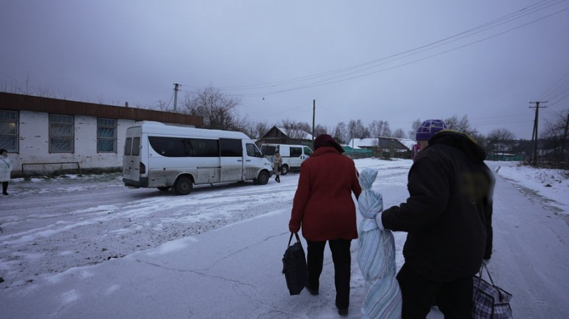 Автобус з Гірська до Сновська: на Чернігівщині запустили безкоштовні перевезення людей з сіл, які поблизу кордону з РФ