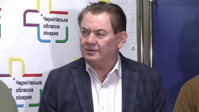 Зупинили серце на 67 хвилин: у Чернігівській обласній лікарні вперше провели операцію на відкритому серці