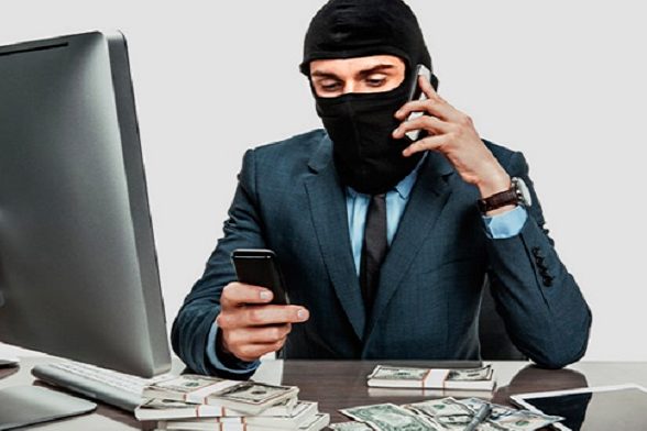 Хотів отримати грошову допомогу: на Прилуччині шахраї ошукали чоловіка на 53 тисячі гривень