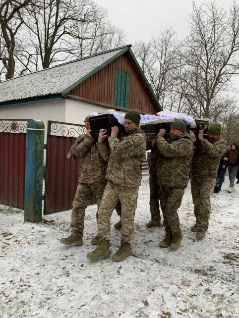 На Чернігівщині попрощалися із захисником, який помер внаслідок тяжкої хвороби