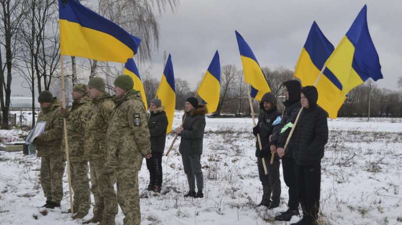 На Чернігівщині попрощалися з Дмитрієм Кліщенком та Віктором Лімазом, який рік вважався зниклим безвісти