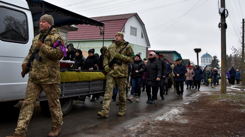 На Чернігівщині попрощалися з двома бійцями — Юрієм Романенком та Валерієм Булатовим