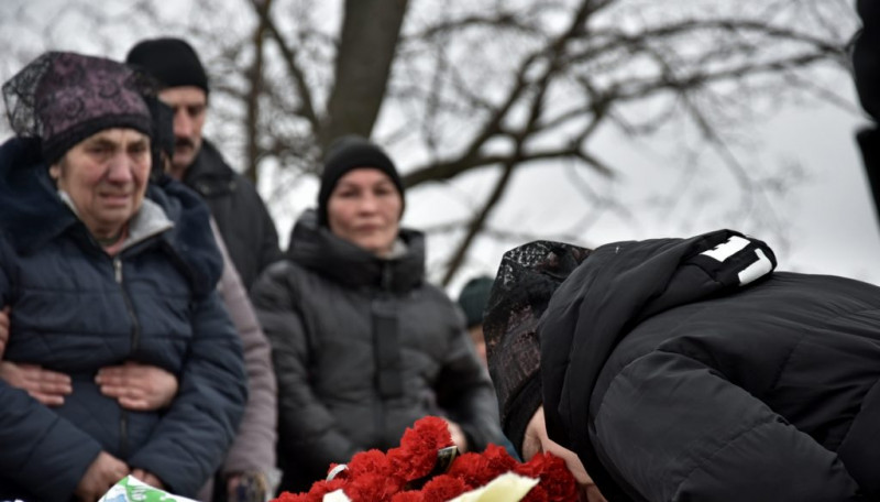 Чернігівщина попрощалася з воїном, який загинув на Луганщині 