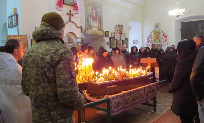 Чернігівщина проводжала в останню путь загиблого Героя