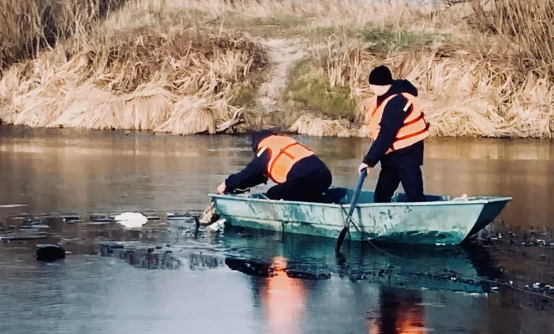 На Чернігівщині під час риболовлі на озері потонув чоловік