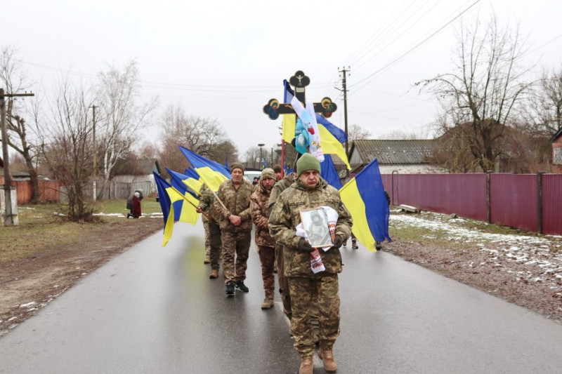 На Чернігівщині попрощалися із розвідником, який загинув на Курщині