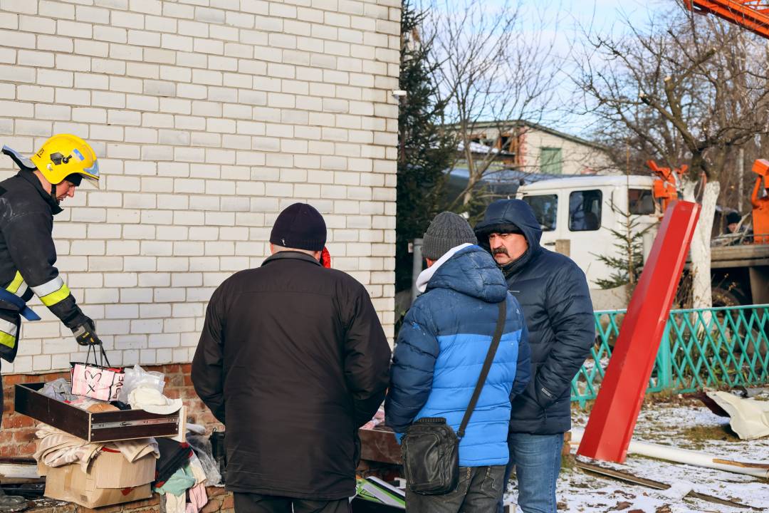 Триває ліквідація наслідків масованого ракетного удару, який 3 січня армія рф завдала по території Чернігова