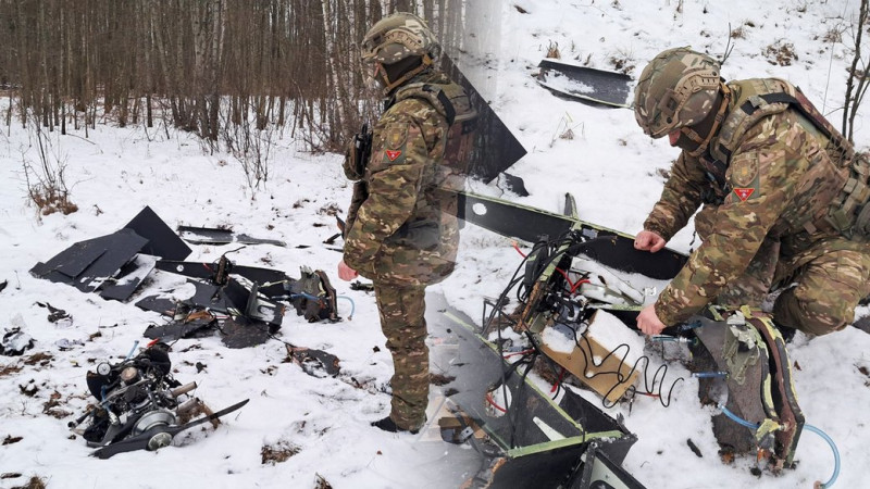 У Чернігівському районі вибухотехніки поліції знешкодили нерозірвану бойову частину збитого російського безпілотника