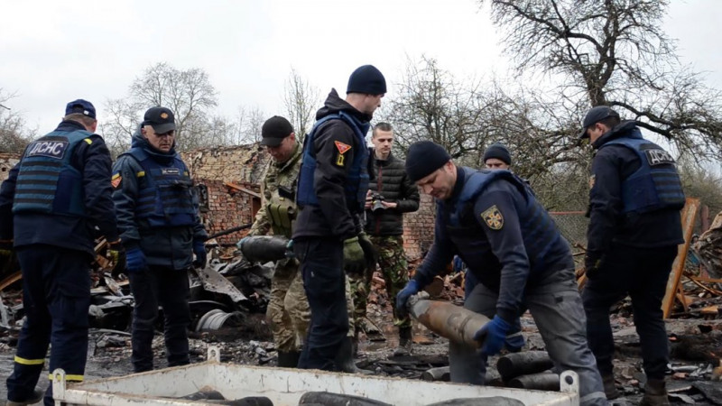 Військовослужбовці Центру протимінної діяльності, які загинули в Миколаєві, з Чернігівщини: що розповіли їх рідні