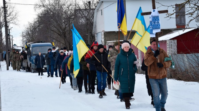 На Чернігівщині поховали Сергія Мержія, Віктора Ткаліча та Олександра Бакумовича, якого опізнали за ДНК-експертизою