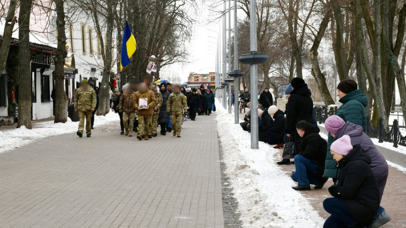 На Чернігівщині поховали Сергія Мержія, Віктора Ткаліча та Олександра Бакумовича, якого опізнали за ДНК-експертизою