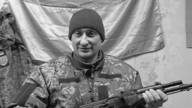 На Чернігівщині попрощалися з бійцями Василем Скоробагатим, Олександром Костенком та Олександром Волощуком