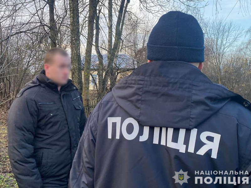 На Чернігівщині двоє чоловіків підпалили автівку свого знайомого (Фото)