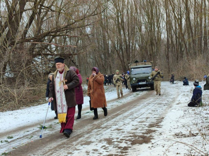 На Чернігівщині попрощалися із молодим воїном, який майже рік вважався зниклим безвісти