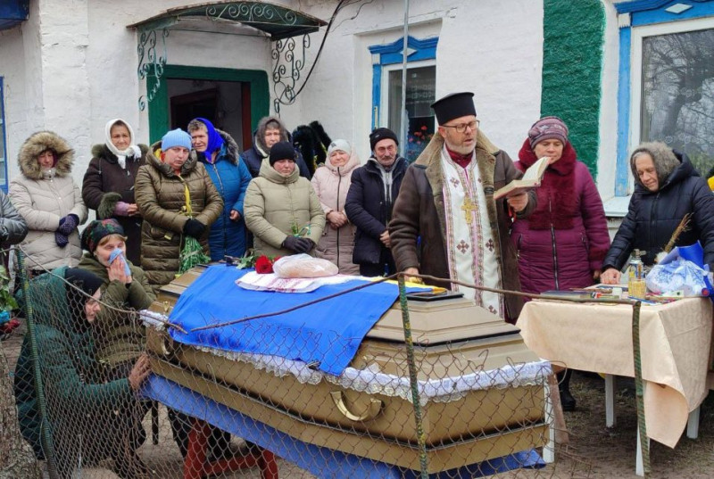 На Чернігівщині попрощалися із молодим воїном, який майже рік вважався зниклим безвісти