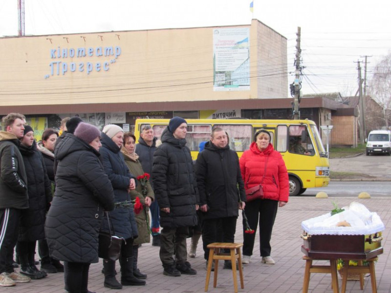 На Чернігівщині попрощалися із захисником, який помер від тяжкої хвороби