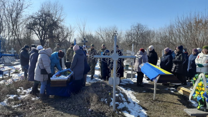 На Чернігівщині попрощалися із захисником, який загинув на Харківському напрямку