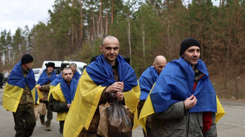 У неволі пробув 2 роки та 7 місяців: з російського полону повернувся Борис Стрюк з Чернігівщини