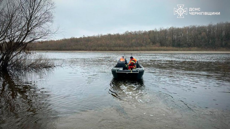 На Чернігівщині рятувальники майже 2,5 місяці шукають тіло 7-річного хлопчика, який потонув у річці Снов у Брусилові