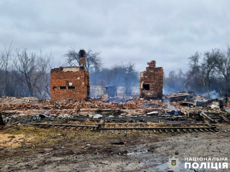 Ворог обстріляв село на прикордонні Чернігівщини безпілотниками: постраждало 4 людей (Фото)