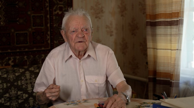 Пережив Голодомор, Другу світову війну та став журналістом: історія 102-річного Григорія Свиридова з Чернігівщини