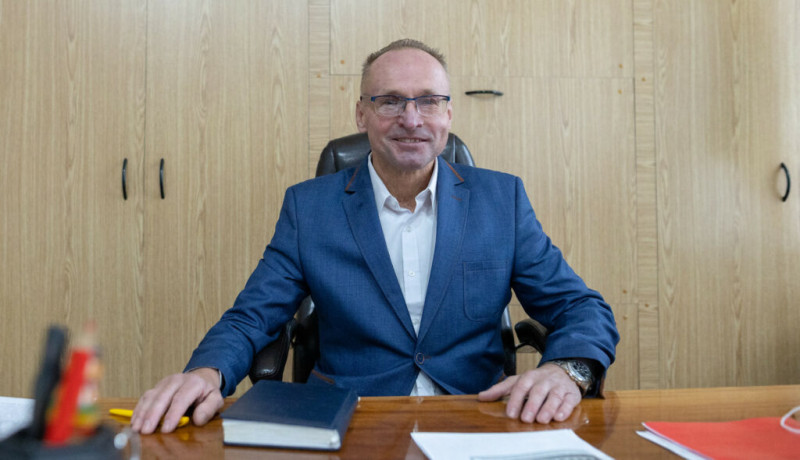 Голова громади на Чернігівщині провернув шахрайську схему і обдурив немічну пенсіонерку: жінка просить допомоги у правоохоронців