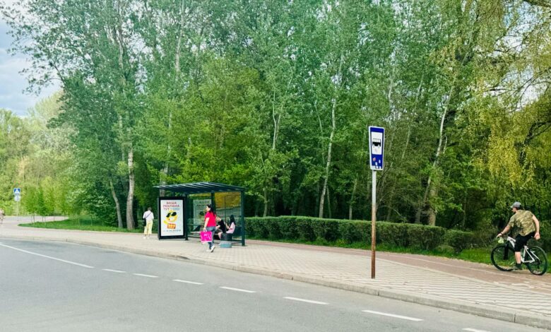 Куди зникло мобільне укриття, що стояло в Чернігові на «Золотому березі» поблизу зупинки