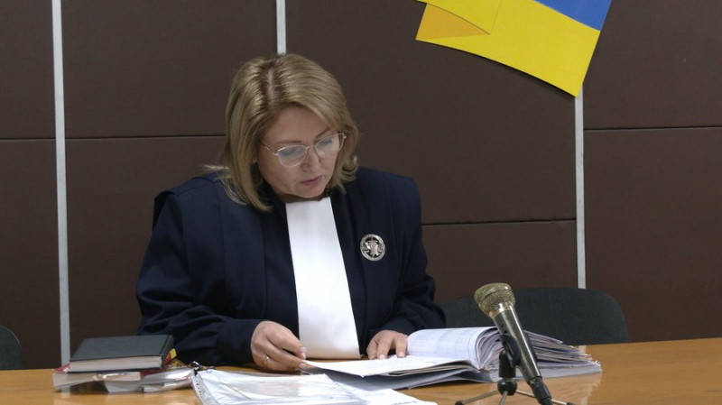 Справу голови та бухгалтерки кількох ОСББ Чернігова, яку підозрюють у привласненні коштів, призупинили