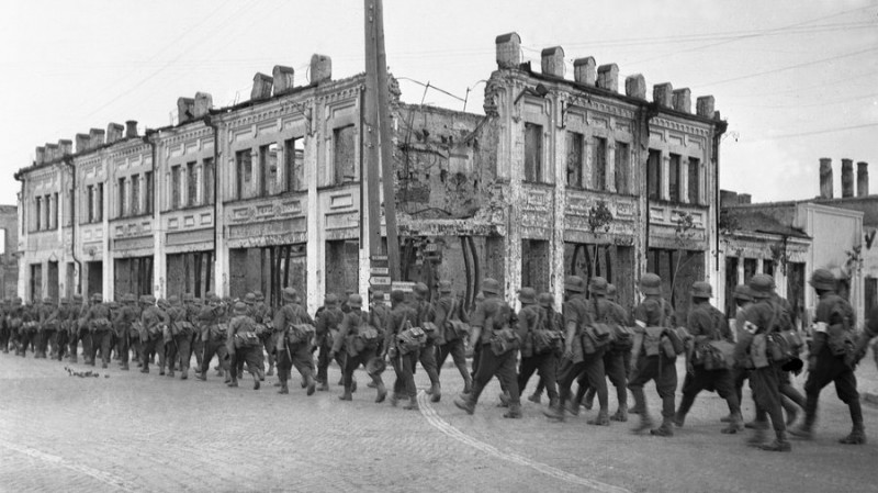 Спалені села і вбиті близько 40 тисяч цивільних. Що робили угорські війська під час окупації Чернігівщини і як їх судили