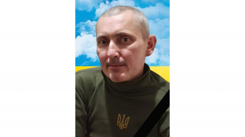 На Чернігівщині попрощалися з трьома захисниками: Павлом Бахмачем, Олександром Кривоцюком та Андрієм Яковенком